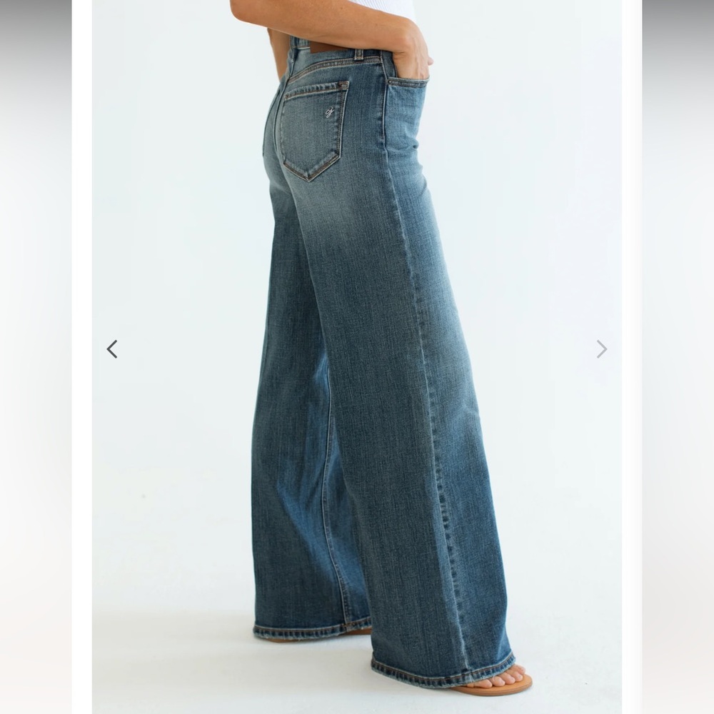 Carly Jean Holland Wide Leg Jeans - 5 - Picture 3 of 5